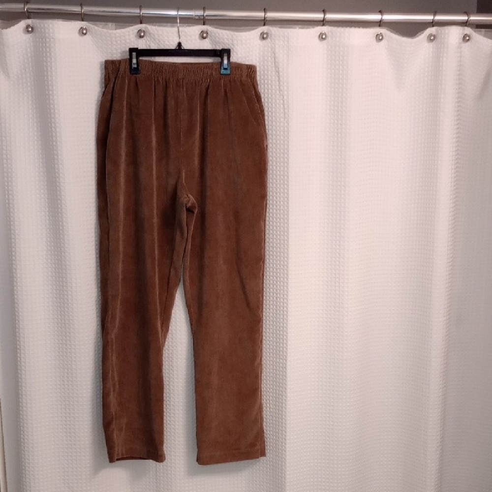 Lightweight Corduroy Pants